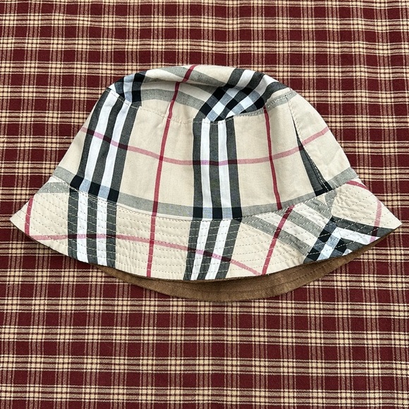 Burberry Golf Brown Plaid Bucket Hat - Picture 2 of 2